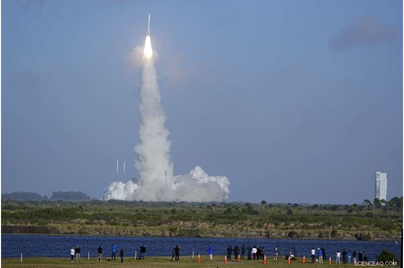 U.S. Launches GOES‑18 Weather Satellite to Enhance Wildfire & Flood Forecasting for the West