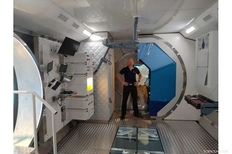 ESA Astronaut Tests I-HAB Module for Lunar Gateway at Thales Alenia Space