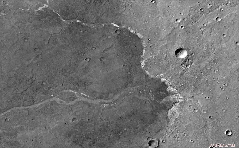New Findings: Mars Reconnaissance Orbiter Reveals Extended Period of Liquid Water on Mars