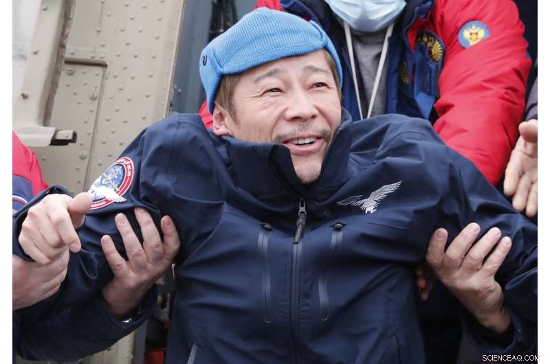 Japanese Space Tourist Yusaku Maezawa Safely Returns to Earth