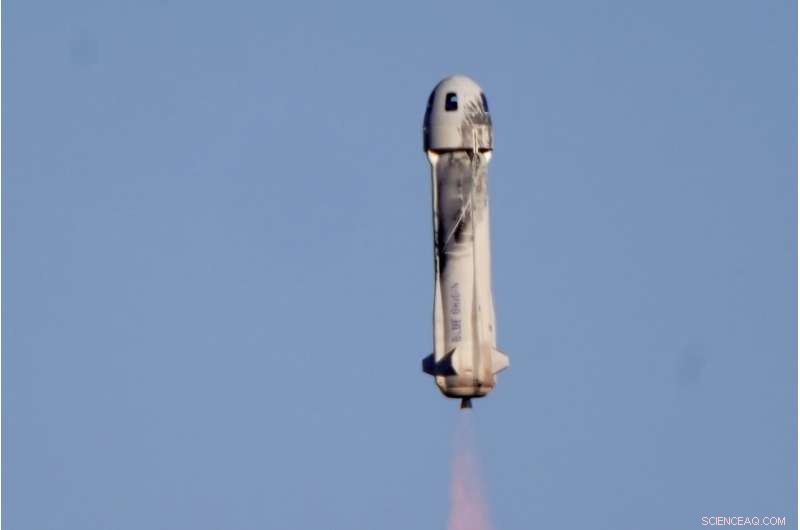 Michael Strahan Soars to Space with Alan Shepard’s Daughter – A Historic Moment