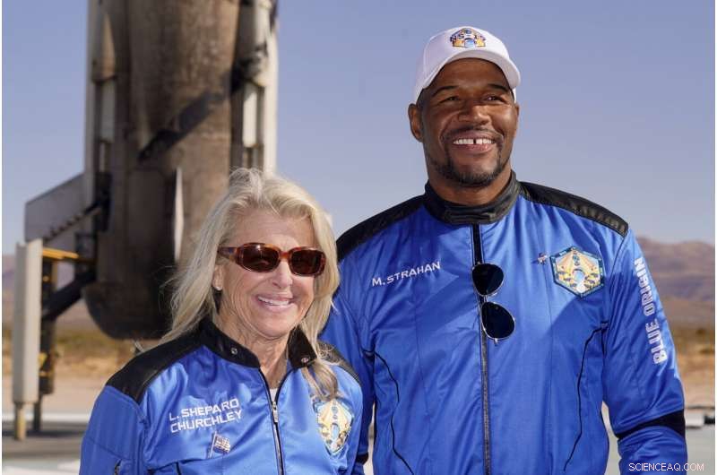Michael Strahan Soars to Space with Alan Shepard’s Daughter – A Historic Moment