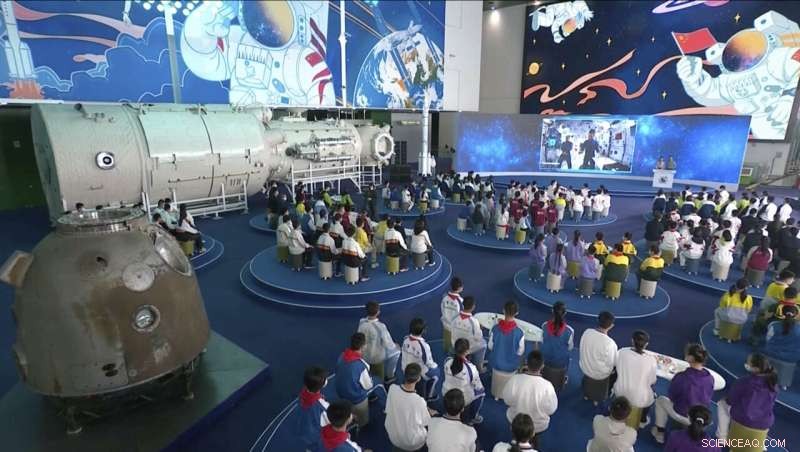 Astronauts Deliver Inspiring Science Lesson from China’s Space Station