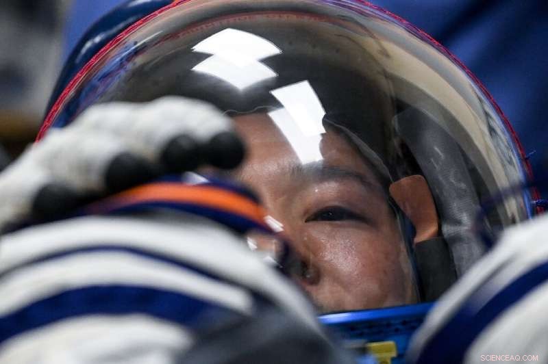 Japanese Billionaire Yusaku Maezawa Soars to the International Space Station