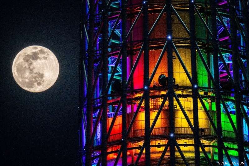 Japan Launches New Astronaut Recruitment After 13 Years—Open to All, Encouraging Women