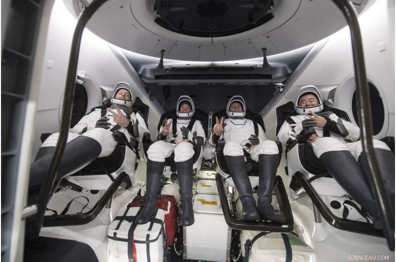 SpaceX Successfully Brings Four Astronauts Back to Earth After 200-Day Mission