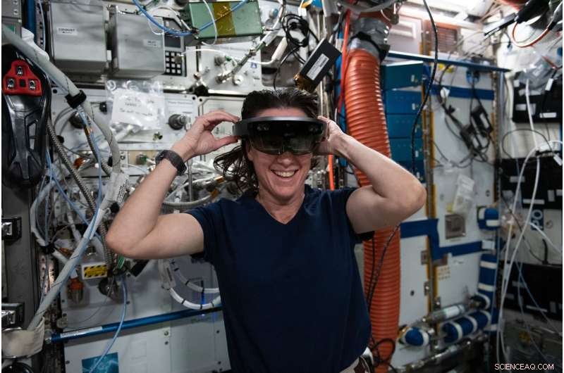 NASA Enhances Cold Atom Lab with Mixed Reality Technology
