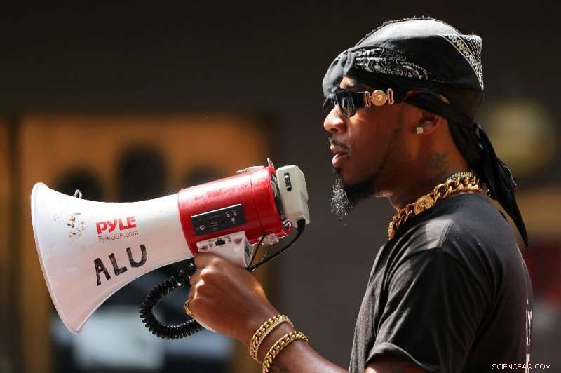 Amazon Workers in Upstate New York Vote on Unionization at Third Site