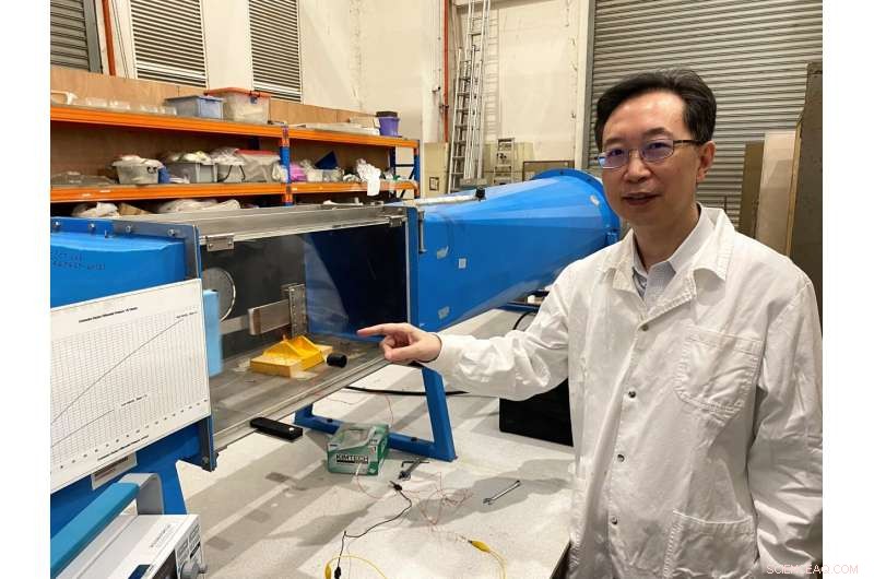 Affordable Breeze‑Powered Device Converts Gentle Wind into Stored Electricity