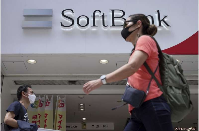 SoftBank Inc. Reports $23 Billion Q2 Loss Amid Falling Investment Valuations