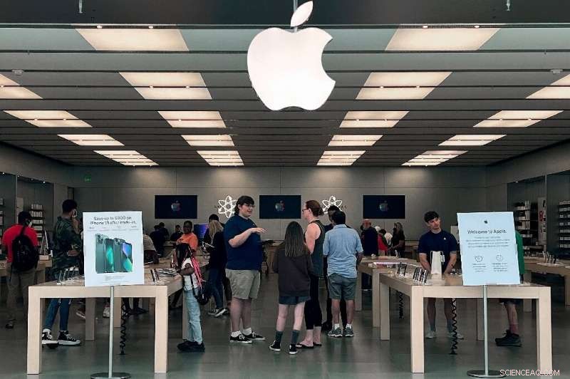Apple Faces Allegations of Mishandling Sexual Misconduct Claims, According to Financial Times Report