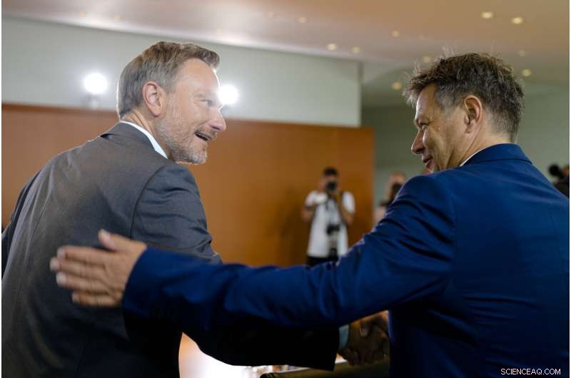 Germany to Cut Incentives for Electric Cars, Ending Plug‑In Hybrid Subsidies