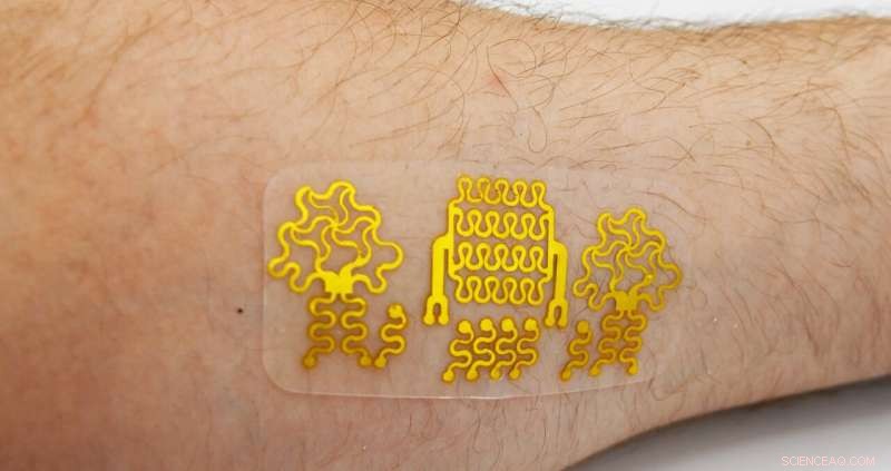 Binghamton Researchers Transform Gold CD Layers into Affordable, Flexible Biosensors