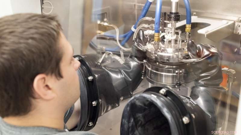 Agnitron Agilis 100: Cutting-Edge MOCVD Tool for Gallium Oxide Semiconductors