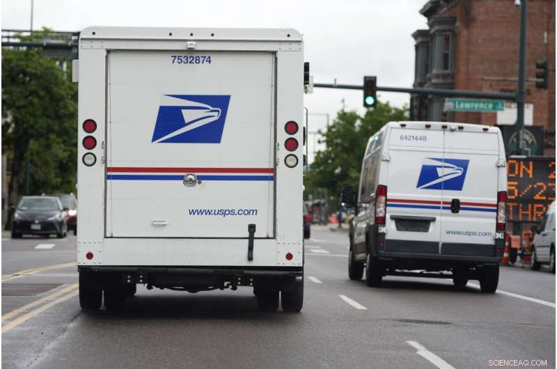 USPS to Expand Electric Vehicle Fleet, Phasing Out Old Delivery Trucks