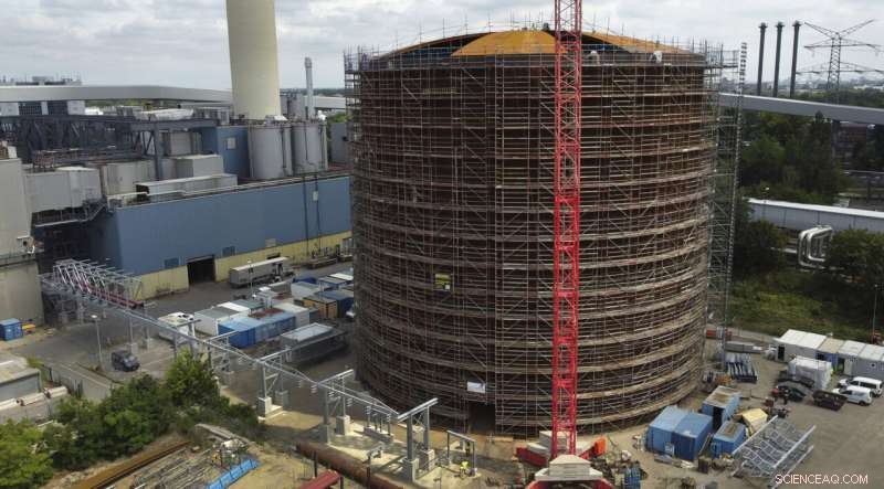 Berlin Deploys Massive Thermal Storage to Stabilize Winter Heating