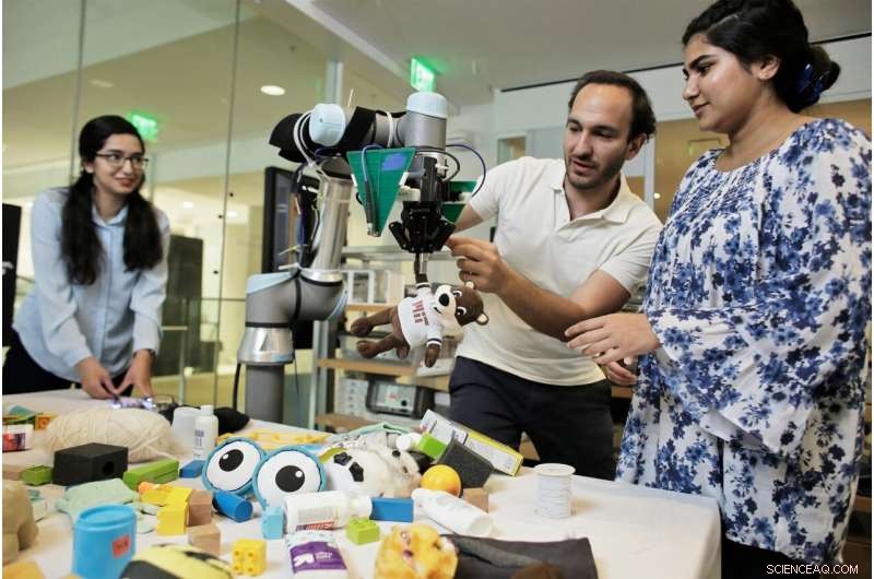 MIT Robot Overcomes Uncertainty to Retrieve Buried Objects