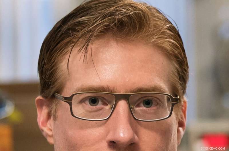 Intel s Neuromorphic Loihi Architecture for Efficient Deep Neural Networks