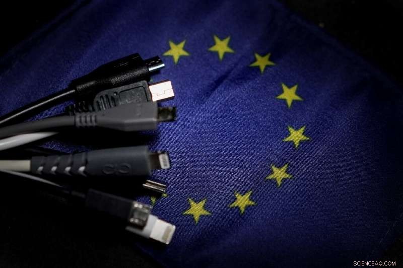 EU Sets Universal Charger Standard, Challenging Apple