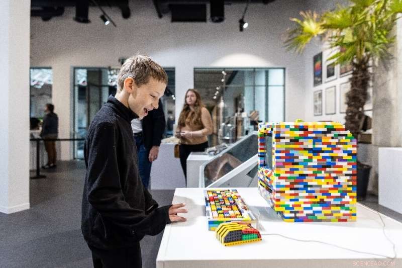 World s Largest Apple Collection Opens in Historic Warsaw Factory