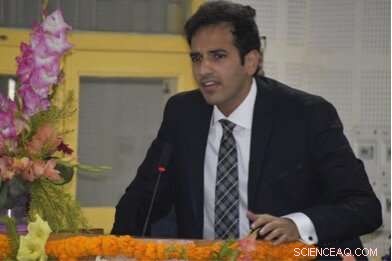 Decoding Artificial Consciousness: A Cinematic Analysis of  Being John Malkovich 