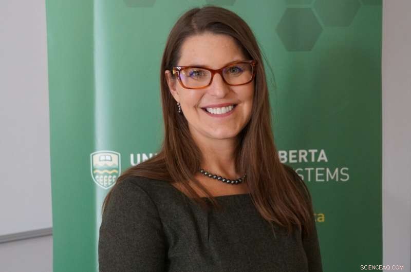 AI Analysis Shows Canadians Are Less Polarized on Energy Policy Than Believed