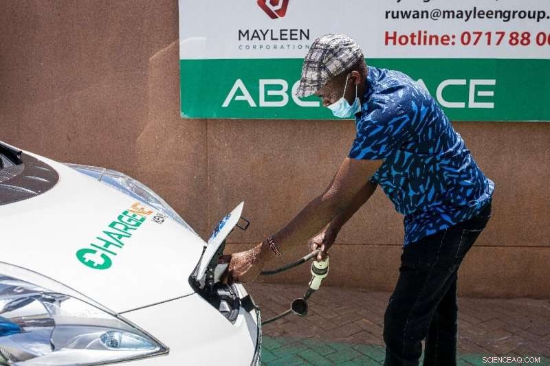 Debunking 3 Myths: The Real Environmental Impact of Electric Cars vs. Petrol