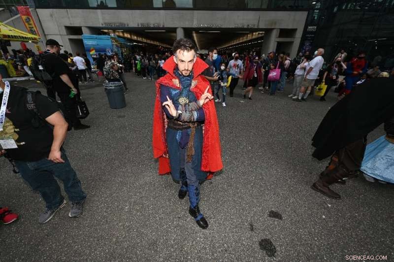 Disney Profit Dips as Streaming Subscriptions Surge and Parks Thrive