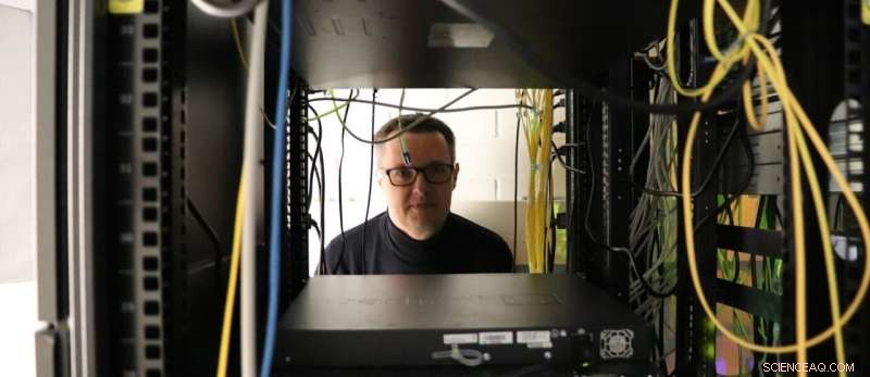 Study Reveals Mobile Web Pages Grow Tenfold in Decade, Escalating Energy Consumption Crisis