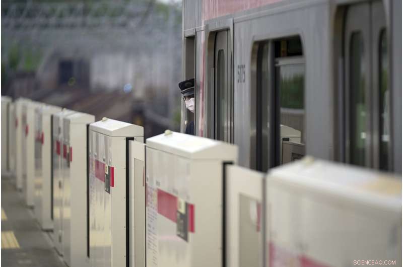 Tokyu Railway Achieves 100% Renewable Energy for All Train and Tram Services