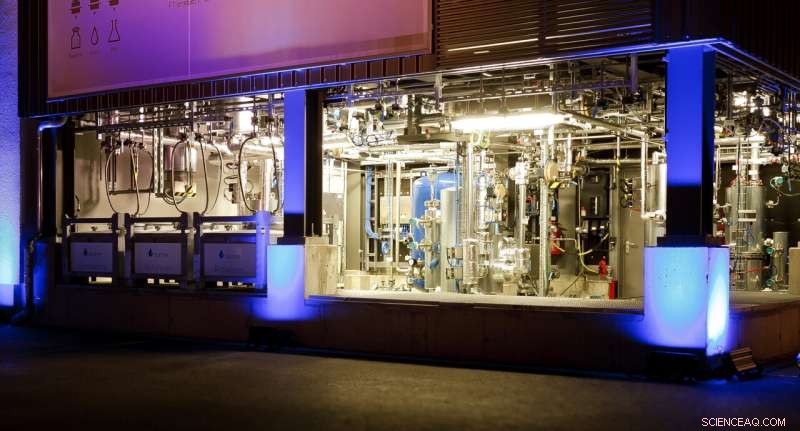 Reversible Fuel Cells: A Cost-Effective Solution for Grid Stability