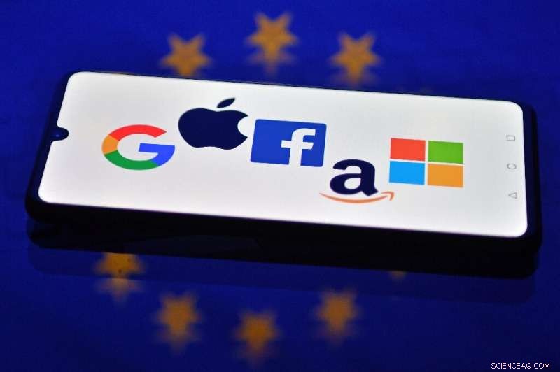 EU Tech Regulation: Curbing Online Abuse & Disinformation
