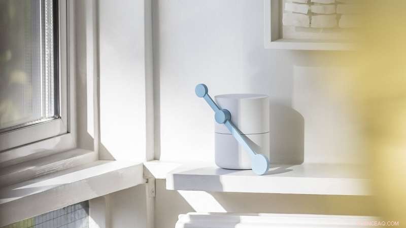 Google s Little Signals: A Multi-Object System for Gentle, Ambient Notifications