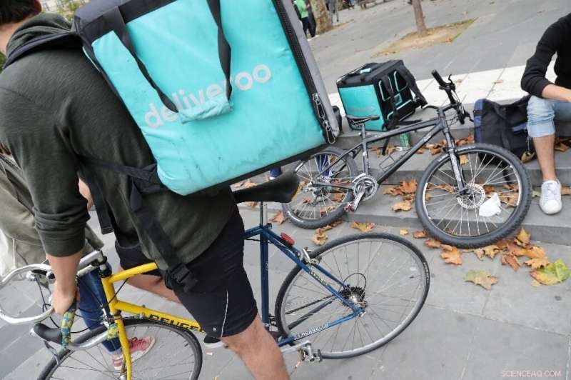 Paris Court Fines Deliveroo for Misclassifying Riders as Freelancers