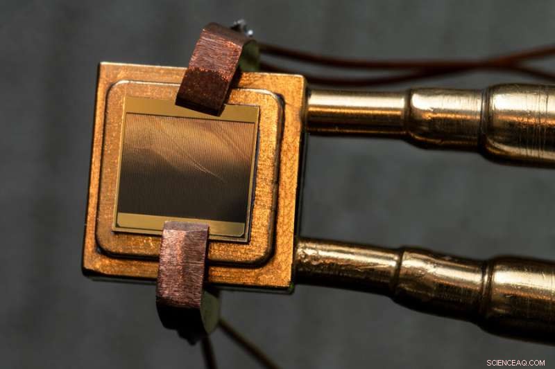 Revolutionary Heat Engine Achieves Steam Turbine Efficiency – No Moving Parts!