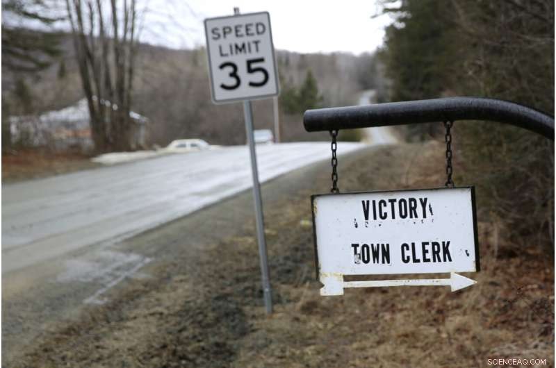 US Broadband Expansion: Challenges and Delays in Rural Areas