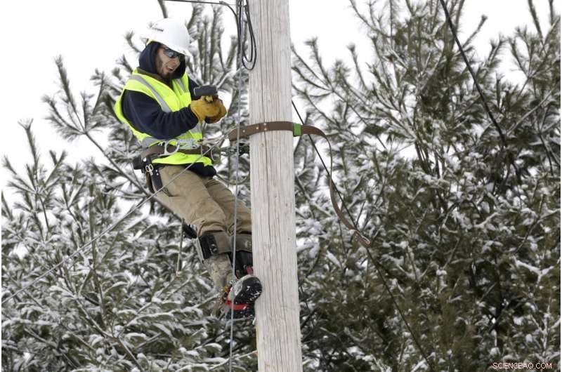 US Broadband Expansion: Challenges and Delays in Rural Areas