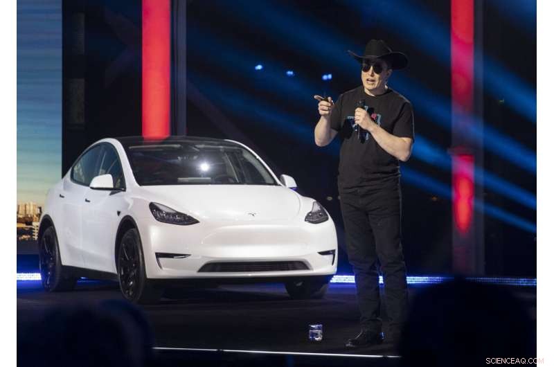 Elon Musk Confirms Tesla s Development of a Dedicated Robotaxi Vehicle