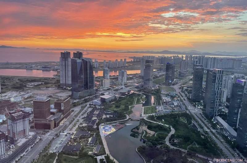 Sustainable Urban Neighborhoods: Engineering Solutions for Affordability & Resilience