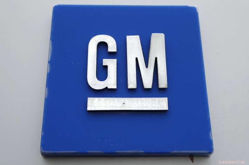 GM Mandated to Recall 727,000 SUVs Over Headlight Glare Safety Concern