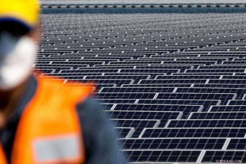 Thailand s Sirindhorn Dam Deploys Floating Hydro-Solar Hybrid to Accelerate Clean Energy Transition