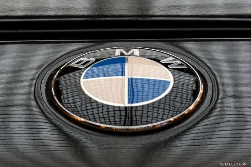 BMW Reports Record Profit in 2021, Overcoming Chip Shortages