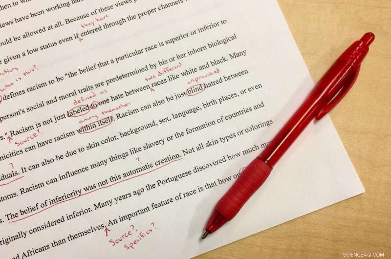 Bridging Connectivity Gaps: Opportunistic Networks for Collaborative Editing