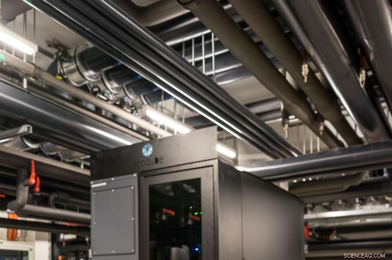 How Data Centers Repurpose Waste Heat for Sustainable Building Heating