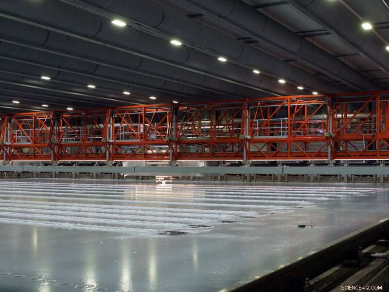 International Team Tests Wind Turbine Icing Resilience in World s Largest Indoor Ice Tank