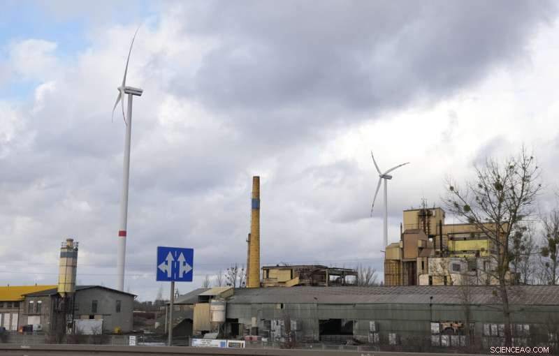 Poland Achieves Record Wind Energy Output, Covering 30% of Power Demand During Storm