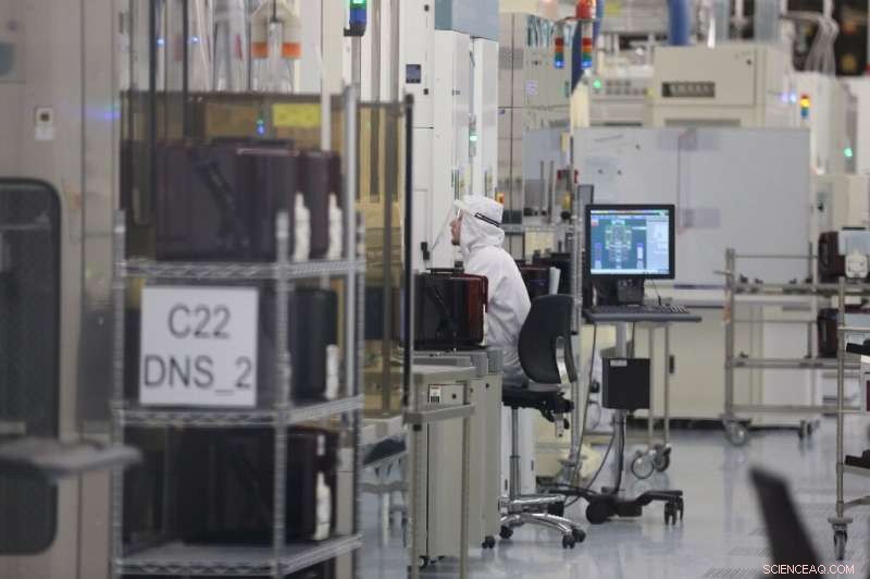 EU Unveils €43 Billion Plan to Quadruple Chip Production and Reduce Asian Dependence by 2030