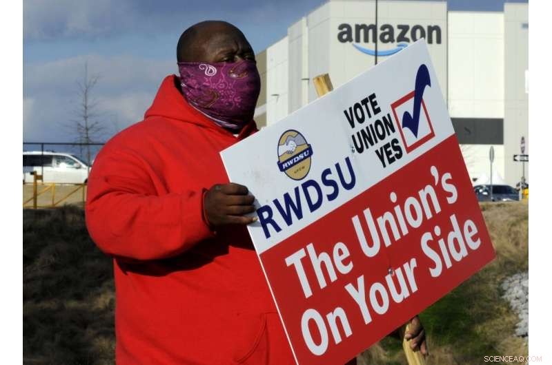 Bessemer Amazon Workers Launch Grassroots Campaign in Renewed Unionization Effort