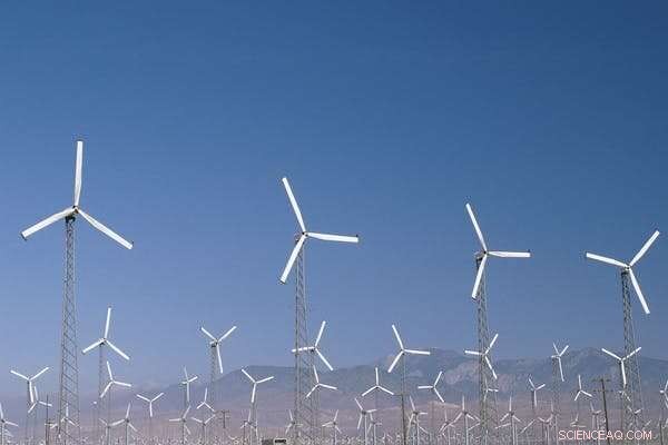 How US Wind and Solar Tax Credits Favor Big Banks Over Smaller Projects