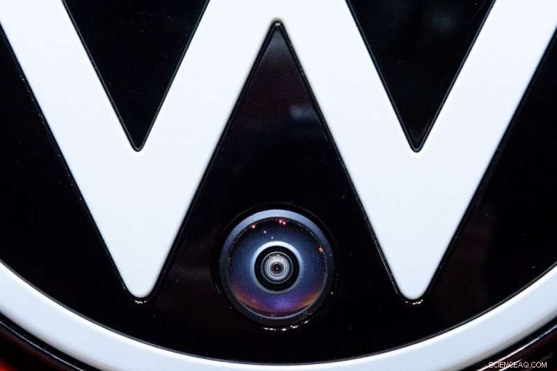 Volkswagen and Bosch Partner to Launch Mass-Market Automated Driving Systems